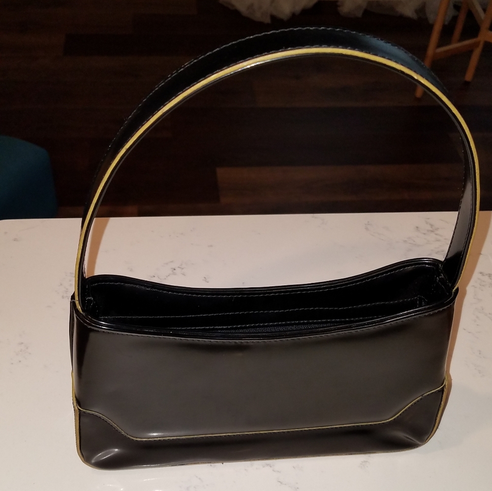 Small Black Pocketbook!